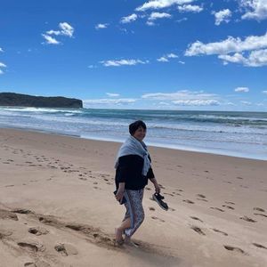 Meet your Posher, Maeve